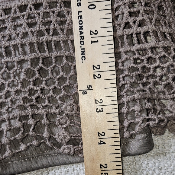 NWT Tan Short Sleeve 100% Cotton Crochet Lace Top with built in neutral cami Med - Picture 12 of 15